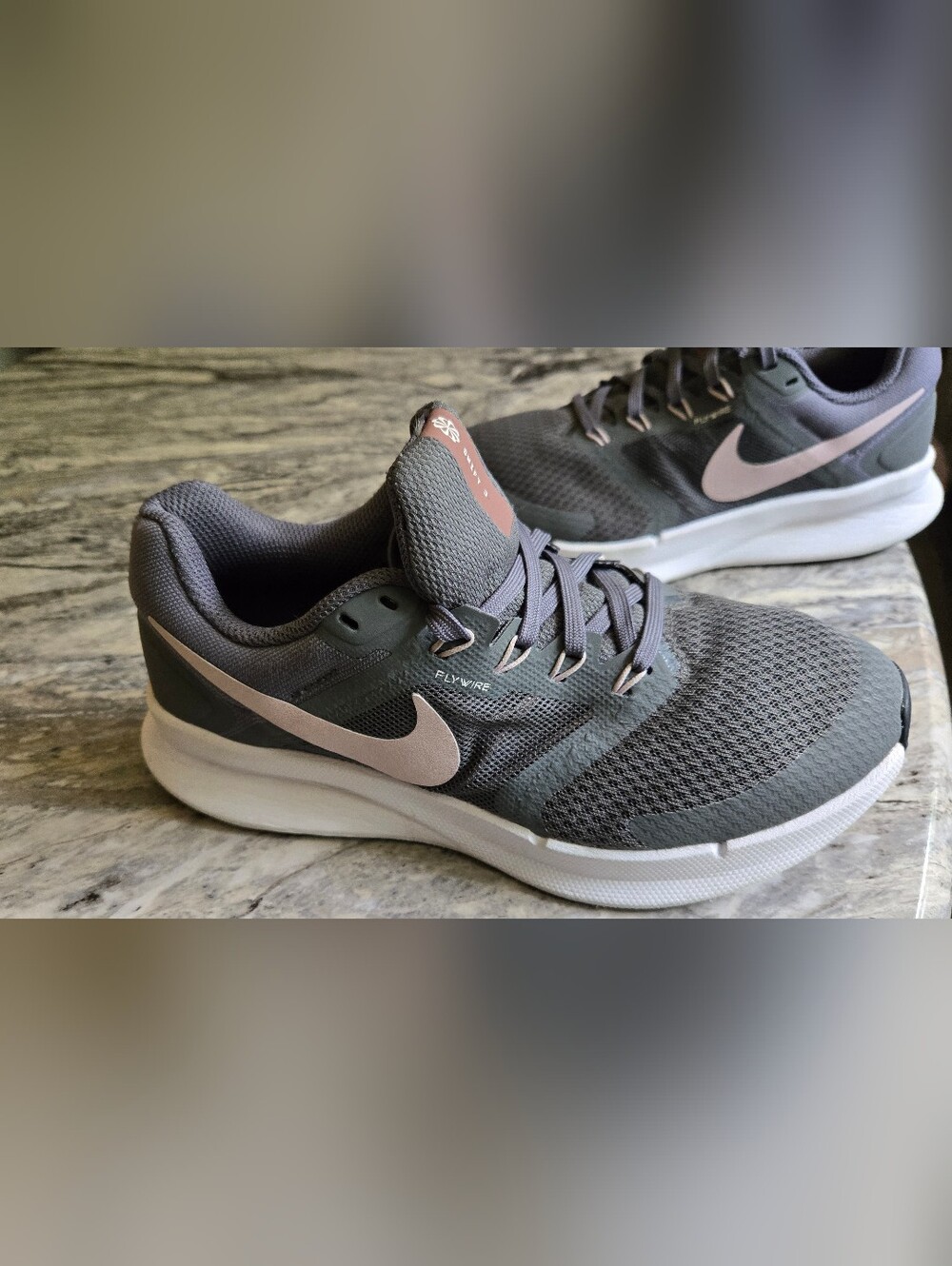 Nike Women's Run Swift 3 Gray And Pink Sneakers Size 6.5 - Picture 4 of 10